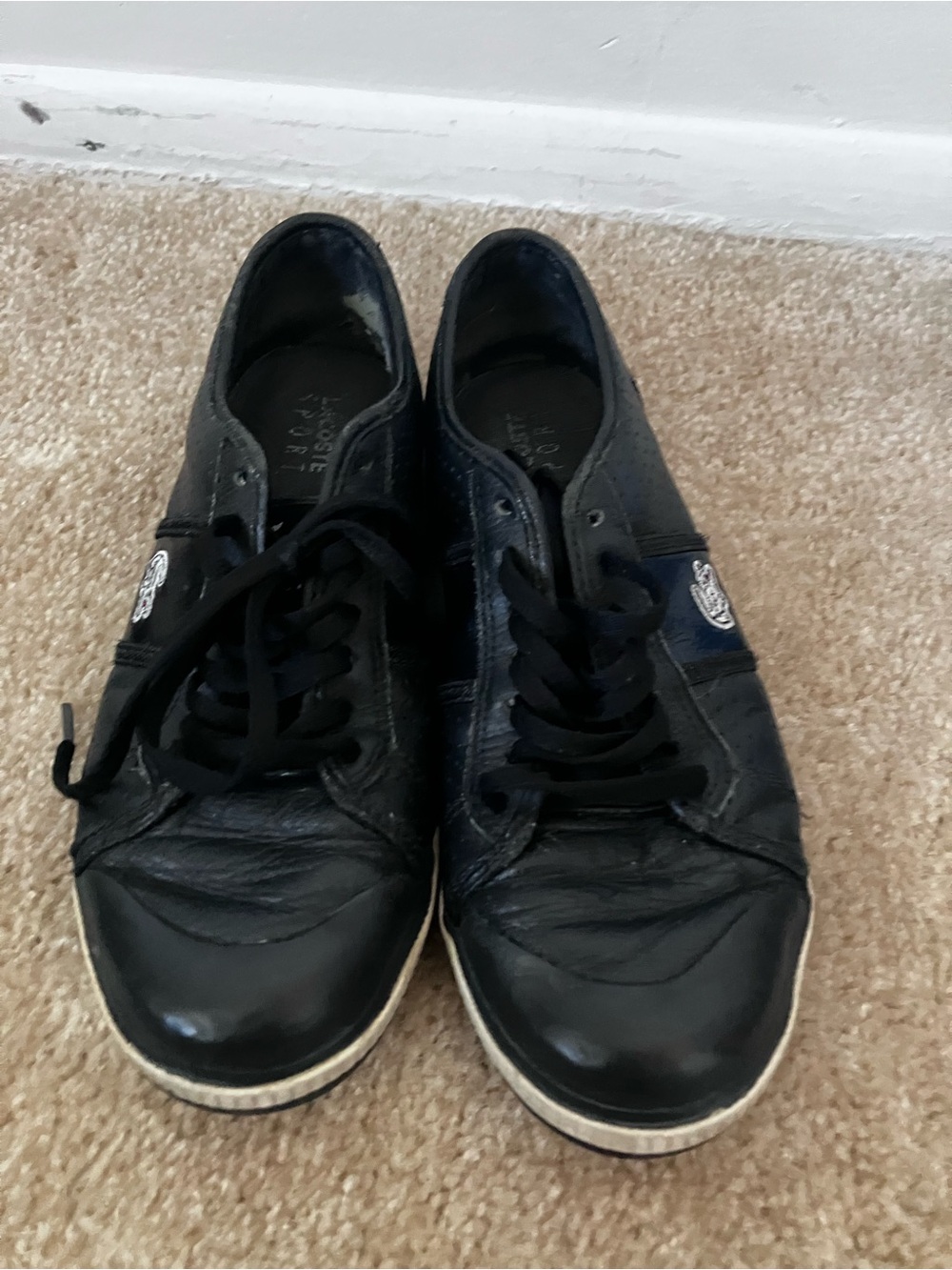 Women’s Lacoste Casual Black Leather Lace-Up Sneakers sz7